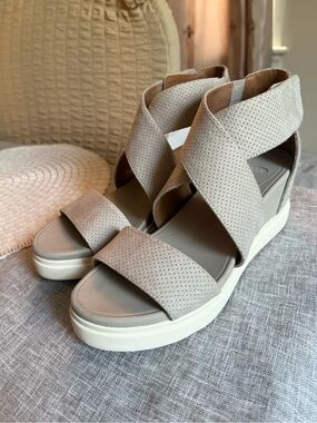 Dr. Scholl's Taupe Crisscross Wedge Sandals